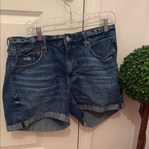 American Eagle tomgirl Jean shorts